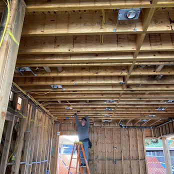 Rough & Rugged Electric - New construction LED lighting can lights 4 inch trims - Electricians Near Me - Downey, California Rough & Rugged Electric - New construction LED lighting can lights 4 inch trims - Electricians Near Me - Downey, California