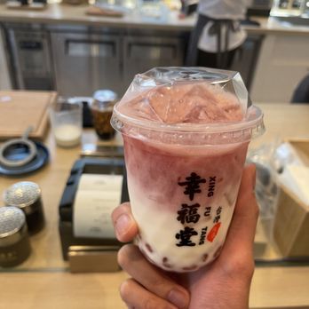 Xing Fu Tang - Strawberry Boba Milk - Bubble Tea Near Me - Flushing, New York Xing Fu Tang - Strawberry Boba Milk - Bubble Tea Near Me - Flushing, New York