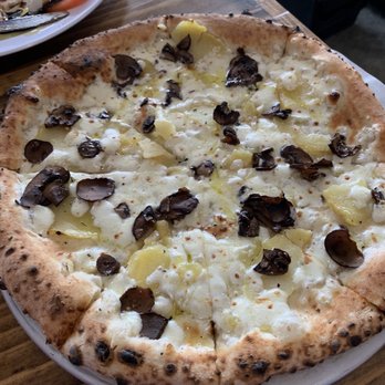 Pizaro's Pizza - Patata e Funghi Pizza - Pizza Near Me - Houston, Texas Pizaro's Pizza - Patata e Funghi Pizza - Pizza Near Me - Houston, Texas