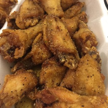 Wow Burger & Seafood - Garlic Pepper! - Chicken Wings Near Me - Lithonia, Georgia