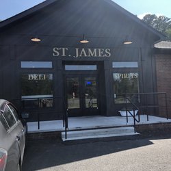 St James Deli & Spirits - They do a really delicious pizza made to order