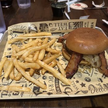 Bone Hook Brewing Company - Smashburger - Breweries Near Me - Naples, Florida Bone Hook Brewing Company - Smashburger - Breweries Near Me - Naples, Florida