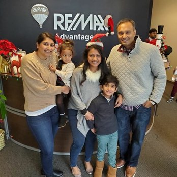 Shruti Desai-RE/MAX Advantage - Shruti hosting her annual Cookies with Santa event for her clients. - Real Estate Agents Near Me - Raleigh, North Carolina Shruti Desai-RE/MAX Advantage - Shruti hosting her annual Cookies with Santa event for her clients. - Real Estate Agents Near Me - Raleigh, North Carolina