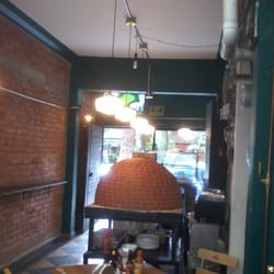 Garage - Great brick oven pizza