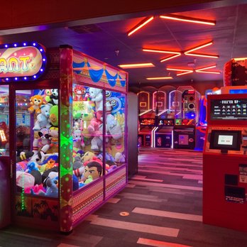 Bowlero Webster - Bowling Near Me - Webster, Texas
