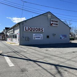 Greenwood Liquor Center - The side of our building! If you turn on Hillard Ave it leads to a back parking lot!