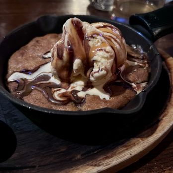 Whiskey Rae’s - Baked chocolate chip cookie w ice cream - Whiskey Bars Near Me - Rochester Hills, Michigan Whiskey Rae’s - Baked chocolate chip cookie w ice cream - Whiskey Bars Near Me - Rochester Hills, Michigan