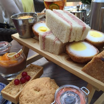Coombe Abbey Hotel - Knights afternoon tea - Hotels Near Me - Coventry, XWM