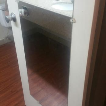 Ramada Inn - Dirty Mirrors - Hotels Near Me - Lubbock, Texas Ramada Inn - Dirty Mirrors - Hotels Near Me - Lubbock, Texas
