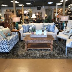 Fun Finds & Designs - Classic Blue and White never goes out of style.