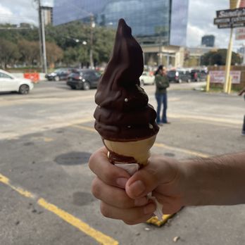 Sandy's Hamburgers - Small dipped cone - Burgers Near Me - Austin, Texas
