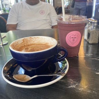 MIAM Cafe - Almond milk with cinnamon and a MIAM smoothie - Sandwiches Near Me - Miami, Florida