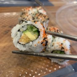 Sushi Shop - Ebi maki. There's the shrimp can u see it? I can only taste cucumber