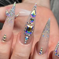 Frankie V Nails