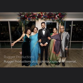 Sarrtori - Family photo on our wedding day! - Men's Clothing Near Me - San Carlos, California