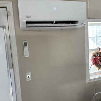 HVACRMEDIC - High-wall Ductless Indoor Unit - Heating & Air Conditioning/HVAC Near Me