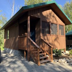 Talkeetna Wilderness Lodge and Cabins - Cabin exterior