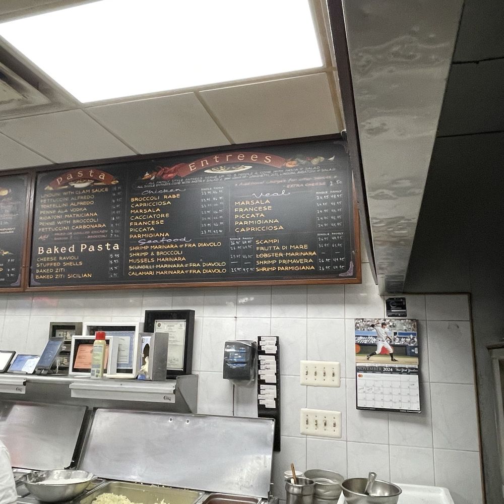 Gigis Pizza - Pizza Near Me - New Hyde Park, New York Gigis Pizza - Pizza Near Me - New Hyde Park, New York