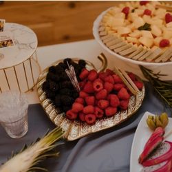 2Sisters Catering