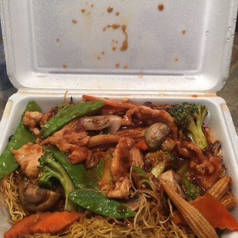 Sally's Kitchen - Double pan fried noodles with chicken - Chinese Near Me - Fort Collins, Colorado Sally's Kitchen - Double pan fried noodles with chicken - Chinese Near Me - Fort Collins, Colorado