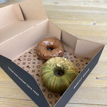 Holey Grail Donuts - Original sin + pandan paradise - Donuts Near Me - Honolulu, Hawaii