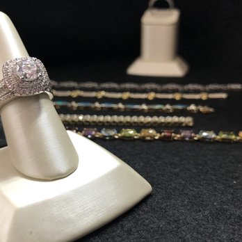 Soni Time & Jewelry - Jewelry Near Me - Mount Prospect, Illinois Soni Time & Jewelry - Jewelry Near Me - Mount Prospect, Illinois