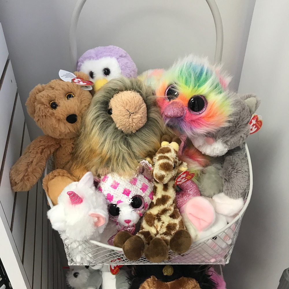 Watch Me Create - Beanie things - Art Classes Near Me - Farmington, Minnesota Watch Me Create - Beanie things - Art Classes Near Me - Farmington, Minnesota