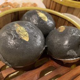 Charcoal Lava Yolk Bun