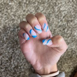 nails