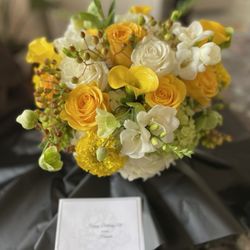 Glen Head Flower Shop & Greenhouse - Flowers