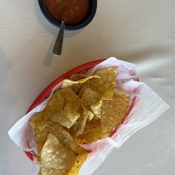 El Burrito Restaurant - Chips n salsa