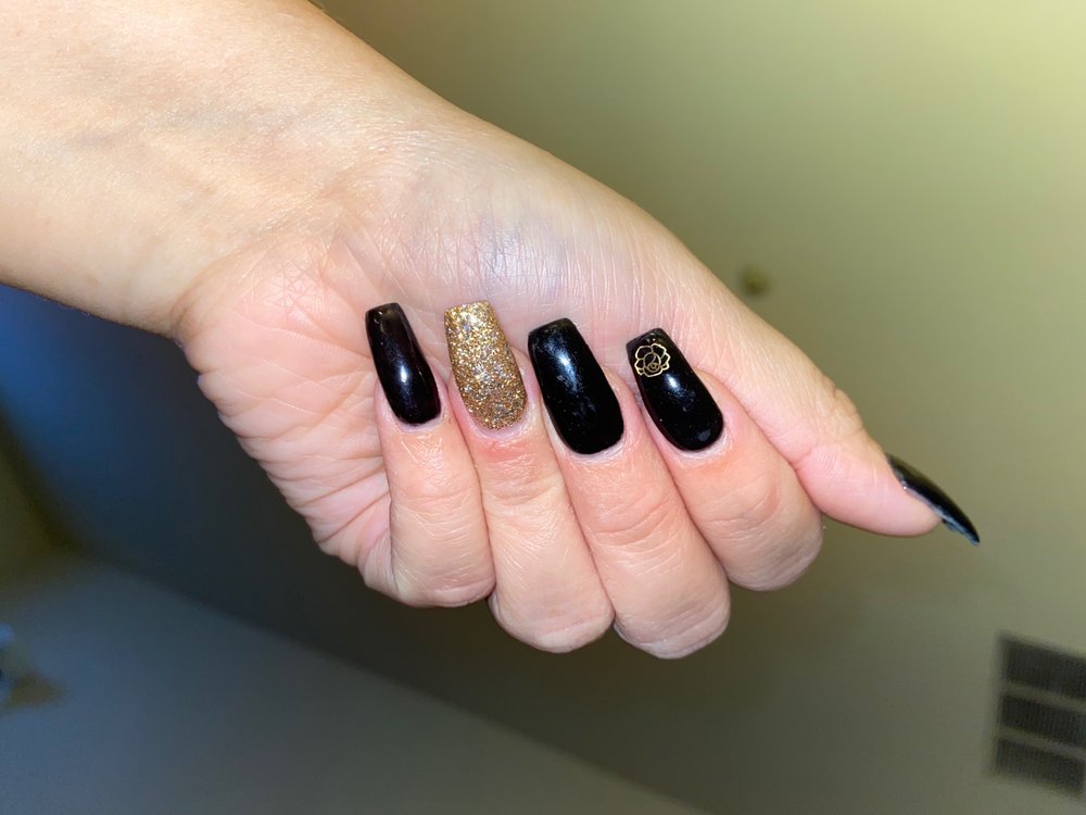 ZURI NAILS & SPA 38 Photos & 28 Reviews 2134 Generals Hwy