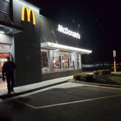 McDonald's - Front entrance