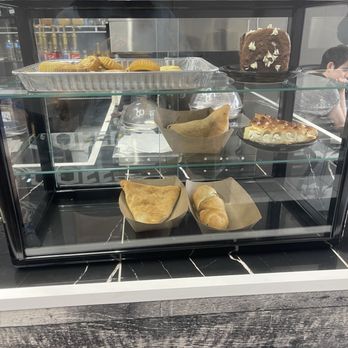 Dar Al Coffee - Coffee & Tea Near Me - Peoria, Illinois