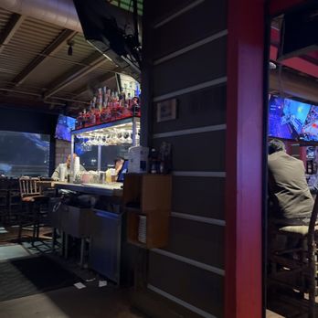 Twin Peaks - Bar area 1 of 2 - New American Near Me - Grand Prairie, Texas Twin Peaks - Bar area 1 of 2 - New American Near Me - Grand Prairie, Texas