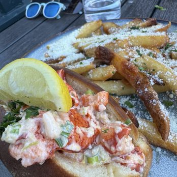 Lewes Oyster House - Delaware lobster roll - Seafood Near Me - Lewes, Delaware Lewes Oyster House - Delaware lobster roll - Seafood Near Me - Lewes, Delaware