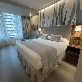 Riu Plaza Chicago - Bed - Hotels Near Me - Chicago, Illinois Riu Plaza Chicago - Bed - Hotels Near Me - Chicago, Illinois