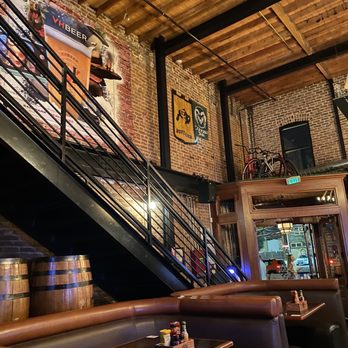 ViewHouse Ballpark - Downstairs restaurant - Breakfast & Brunch Near Me - Denver, Colorado ViewHouse Ballpark - Downstairs restaurant - Breakfast & Brunch Near Me - Denver, Colorado