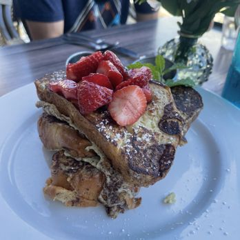 Cody's La Jolla - French toast (no nuts) - Breakfast & Brunch Near Me - La Jolla, California