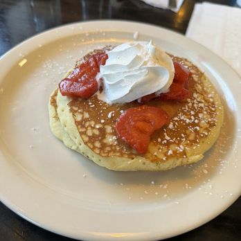 Chicken 'N The Egg - Strawberry banana pancake - Breakfast & Brunch Near Me - Fort Walton Beach, Florida Chicken 'N The Egg - Strawberry banana pancake - Breakfast & Brunch Near Me - Fort Walton Beach, Florida