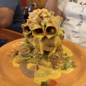 La Brisa Mexican Bar & Grill - Mexican Near Me - Bacliff, Texas