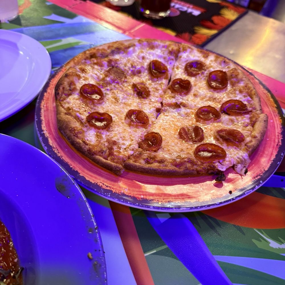 Pepperoni pizza Pepperoni pizza