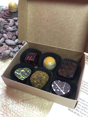 Exquisito Chocolates by null