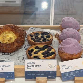 Paris Baguette - Lemon Blueberry Tart Ube Cruffin Pineapple Brulee Pastry - Bakeries Near Me - Dearborn, Michigan Paris Baguette - Lemon Blueberry Tart Ube Cruffin Pineapple Brulee Pastry - Bakeries Near Me - Dearborn, Michigan
