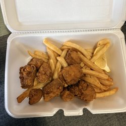 Irene's Family Restaurant & Catering - Scallops and chips