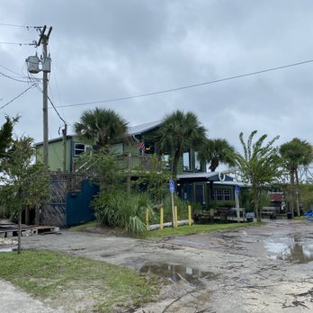 Down Under Restaurant - Front of restaurant. - Seafood Near Me - Fernandina Beach, Florida
