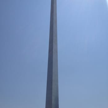 Gateway Arch - Landmarks & Historical Buildings Near Me - St. Louis, Missouri