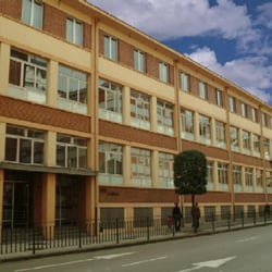 Colegio la Inmaculada - Fachada del colegio La inmaculada de Oviedo