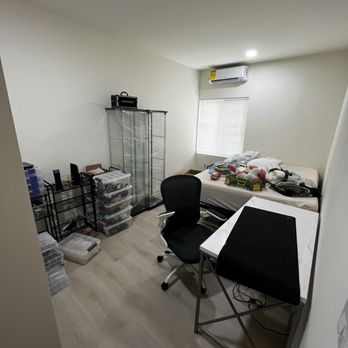 Kuat Moving - New room - Movers Near Me Kuat Moving - New room - Movers Near Me