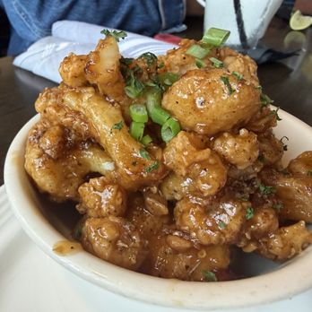 Taste Kitchen + Bar - Cauliflower appetizer with General Tso's sauce - Breakfast & Brunch Near Me - Houston, Texas